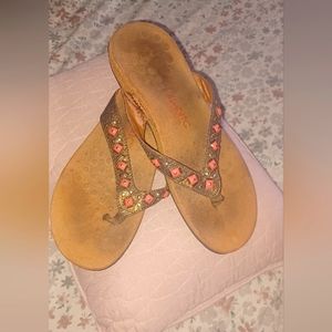 Vionic pink Aztec stone sandals